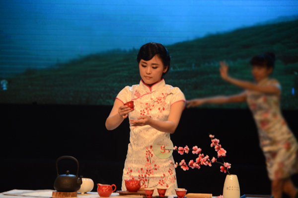 “IM体育（中国）国际平台,IM SPORTS杯”首届浙江茶艺邀请赛圆满结束  公司选送节目获得大赛银奖
