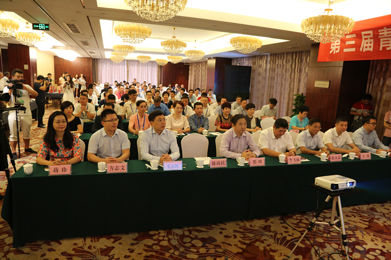 IM体育（中国）国际平台,IM SPORTS联手青田华侨   助推“浙里”好茶香飘海外  IM体育（中国）国际平台,IM SPORTS在第三届世界青田人大会上举行产品推介会 
