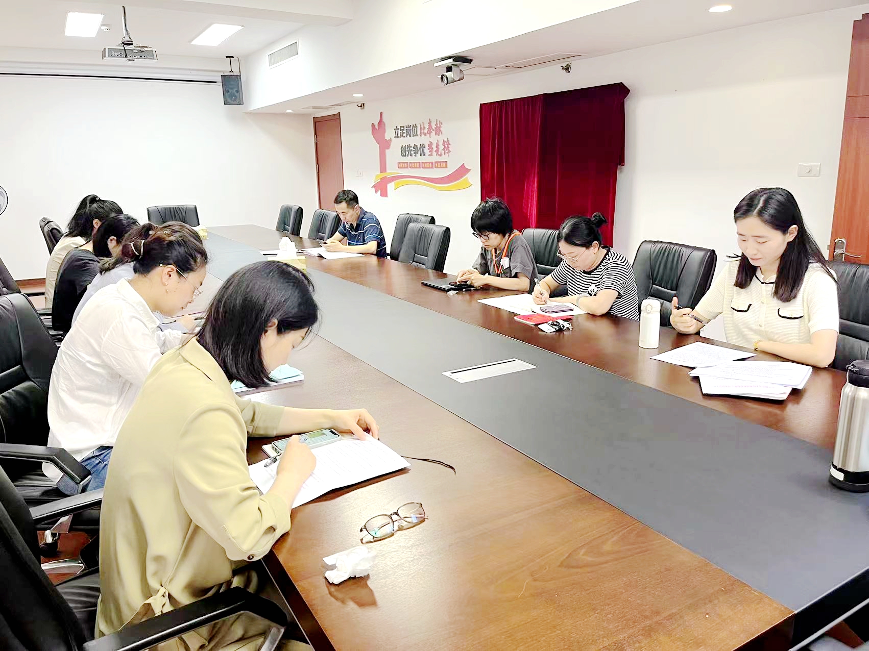 IM体育（中国）国际平台,IM SPORTS第四党支部召开半年度意识形态工作分析研判会